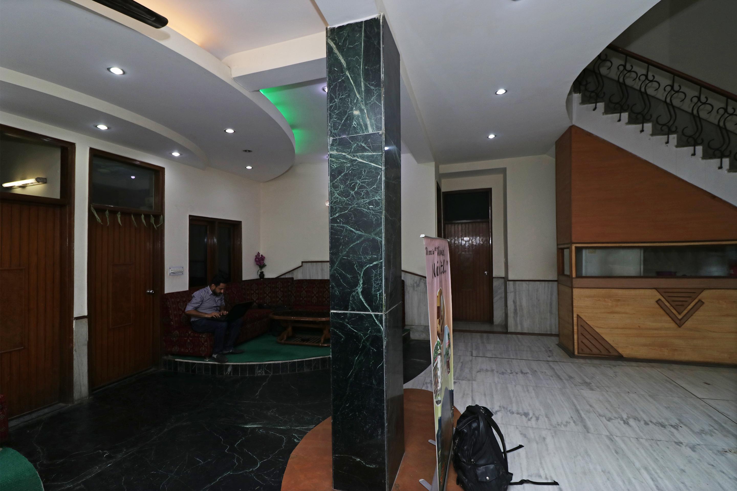 Adb Rooms Hotel Silver Shine Νέο Δελχί Εξωτερικό φωτογραφία
